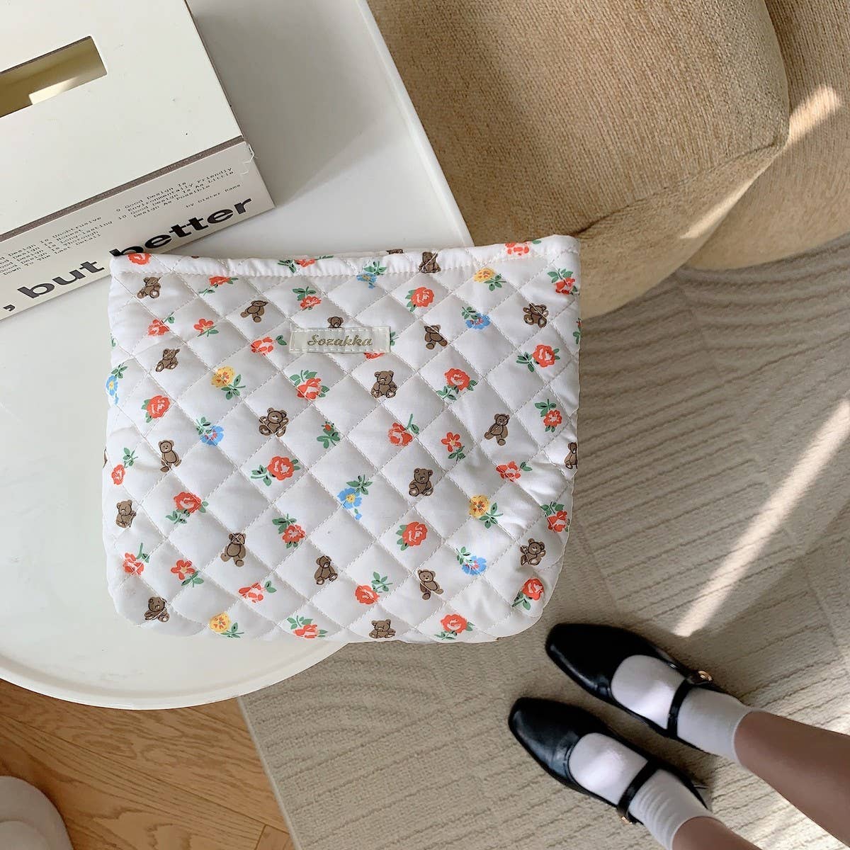 CWAB5816_CARTOON FLOWER BEAR QUILTED LINED CLUTCH