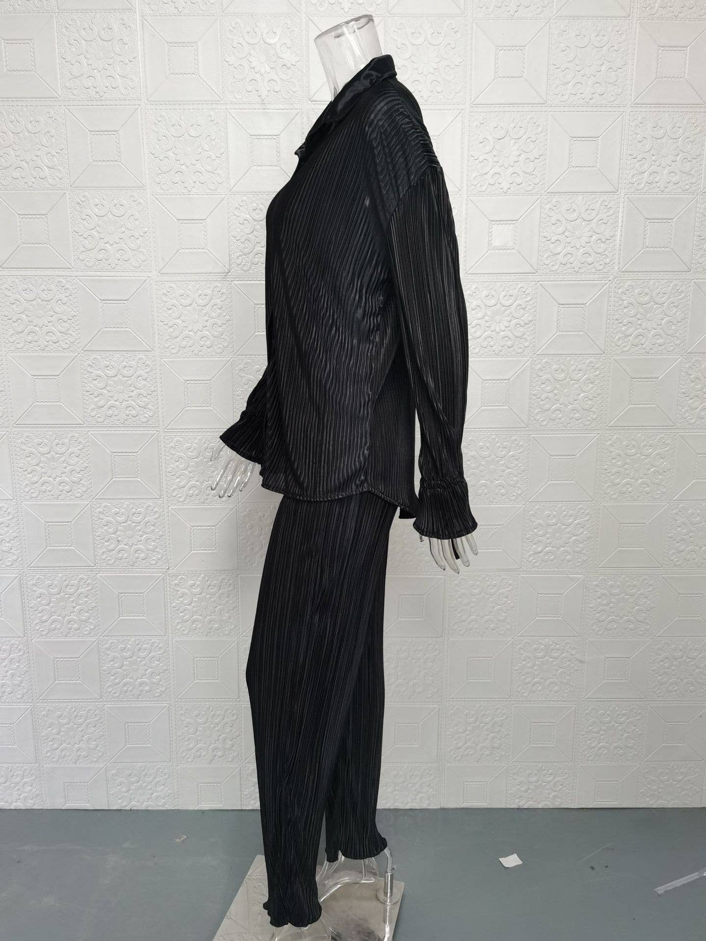 Fashion Pleated Shirt with Split Long Sleeve Set