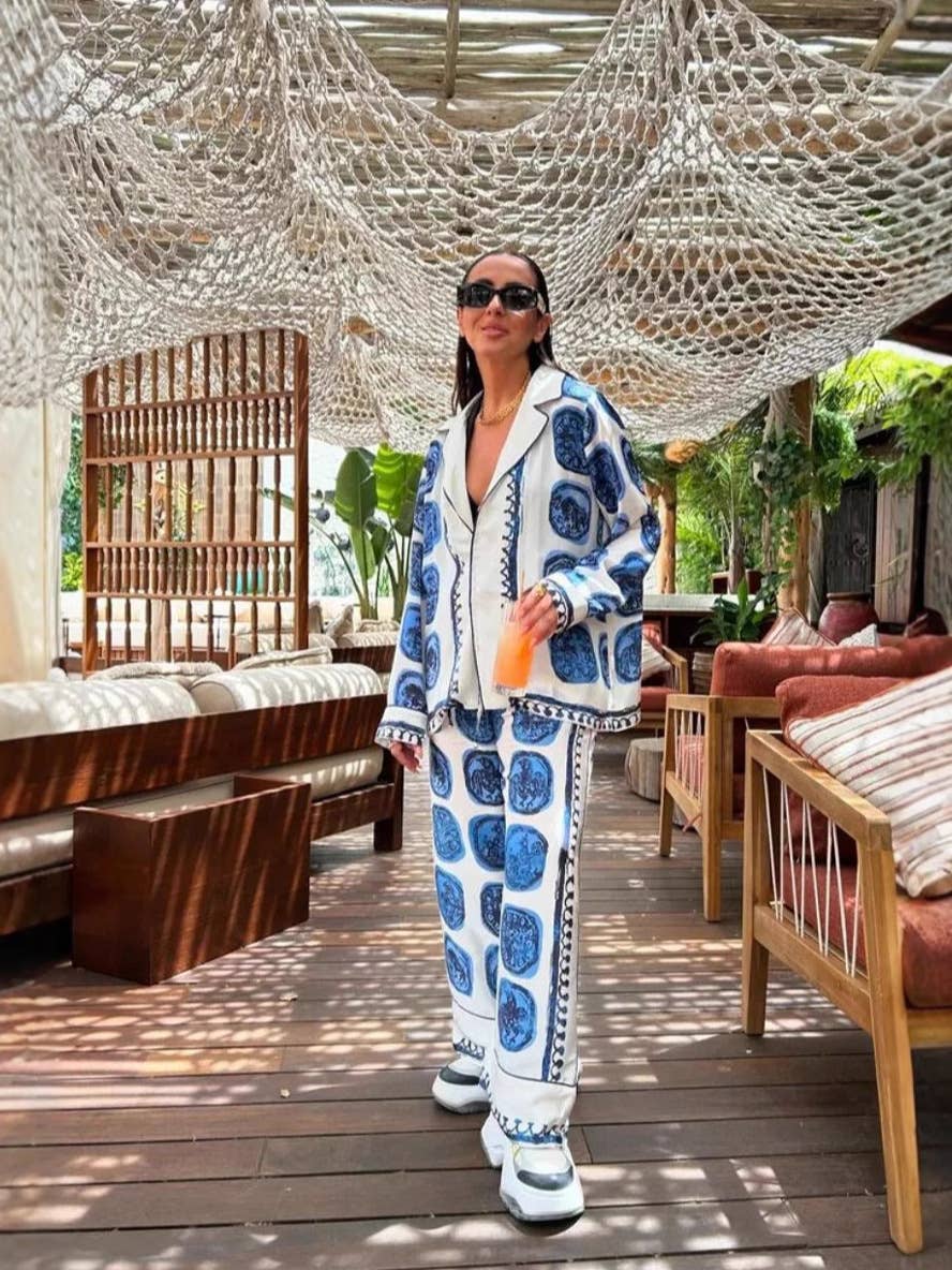 Fashionable printed shirt and trousers set