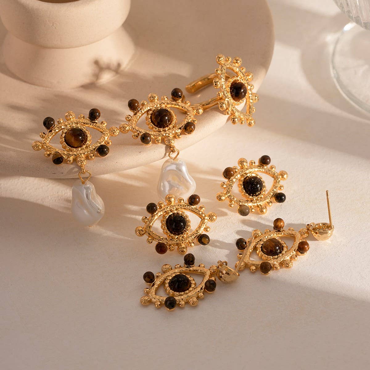 LIGHT LUXURY LACE HOLLOW TIGER EYE STONE EARRINGS