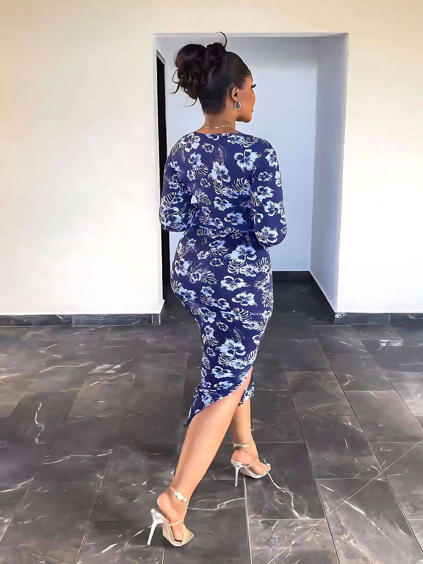 PRINT STYLE DRESS WITH HIGH WAIST AND SIDE SLIT