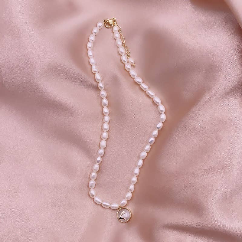 Baroque irregular retro freshwater pearl necklace