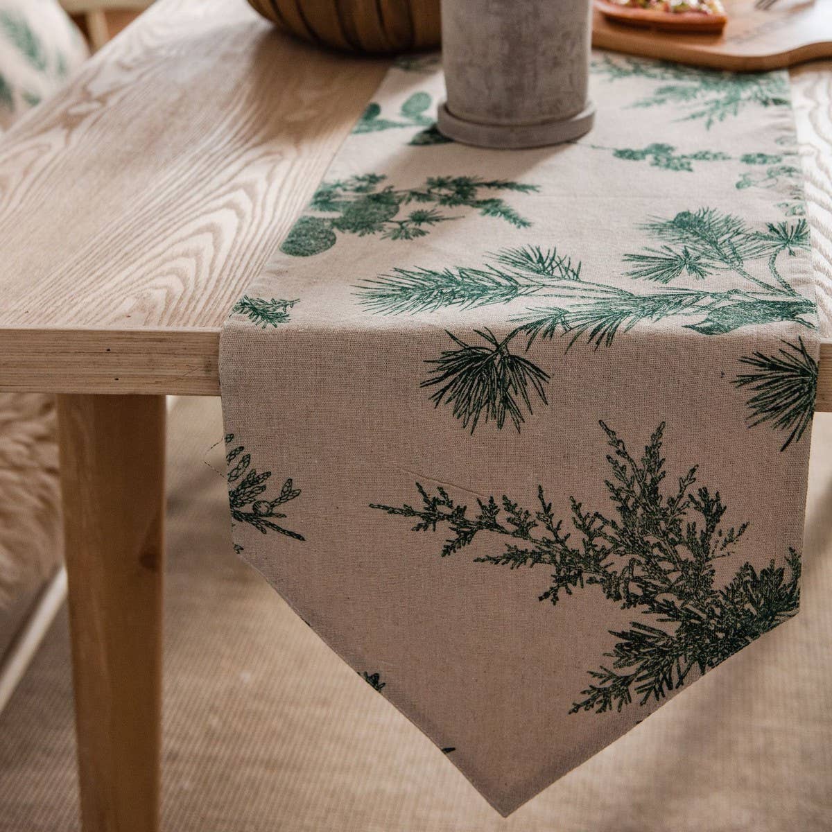 GREEN PINE CONE PRINTED FABRIC LONG TABLECLOTH