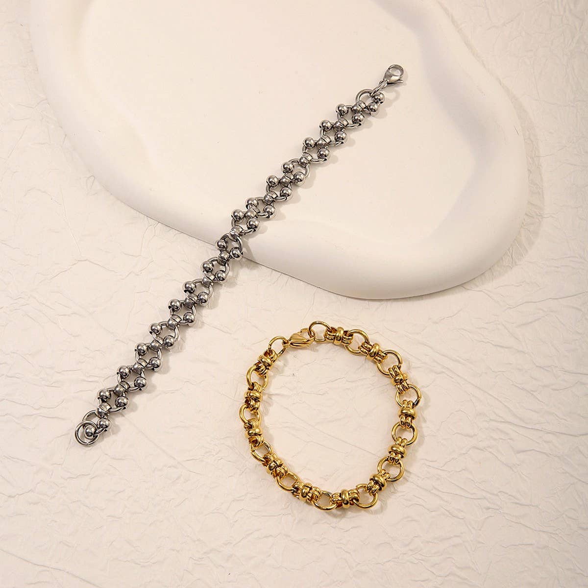 Bold Stainless Steel Linked Bead Circle Bracelet_CWAJE4602
