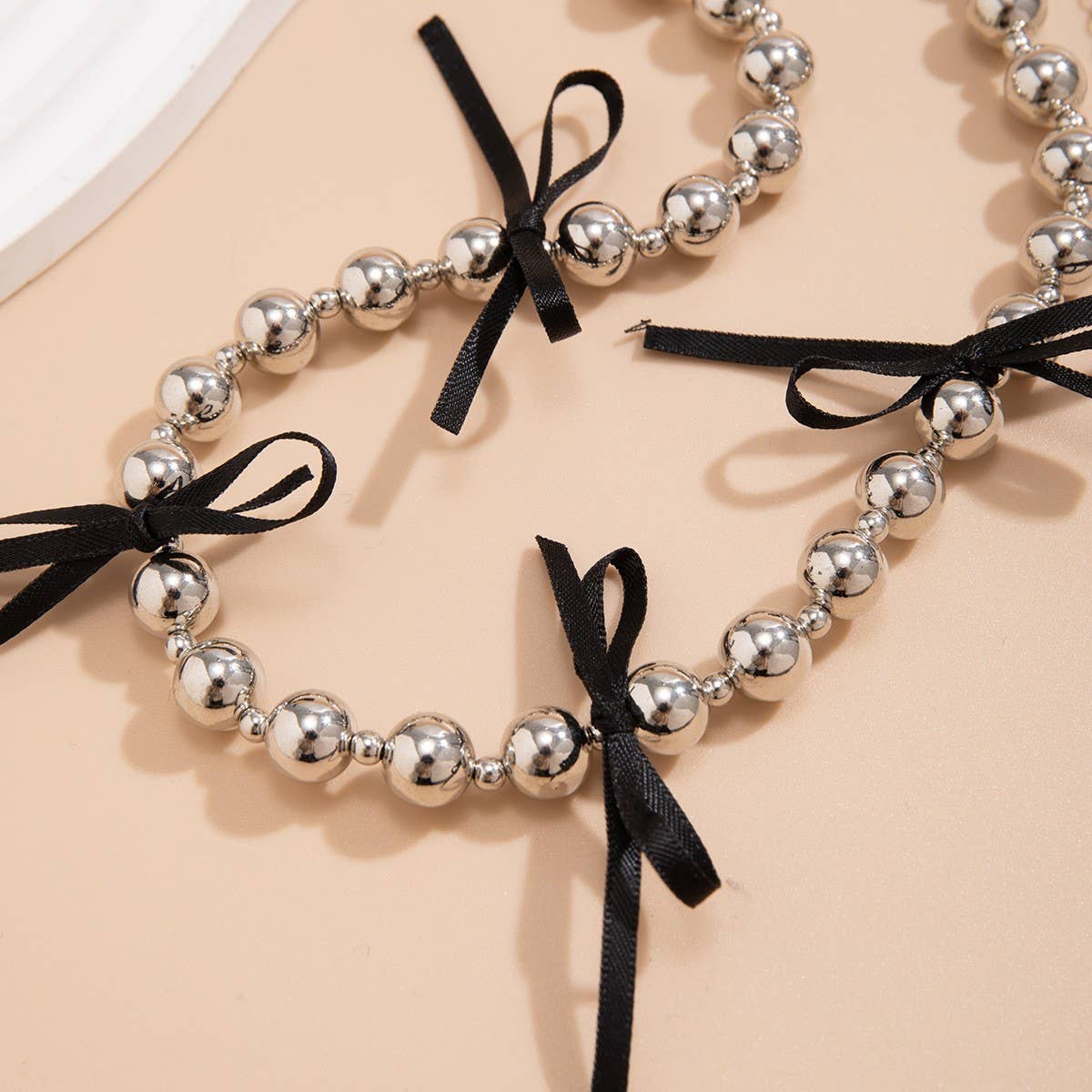 HOT SELLING BLACK BOW BEADED NECKLACE