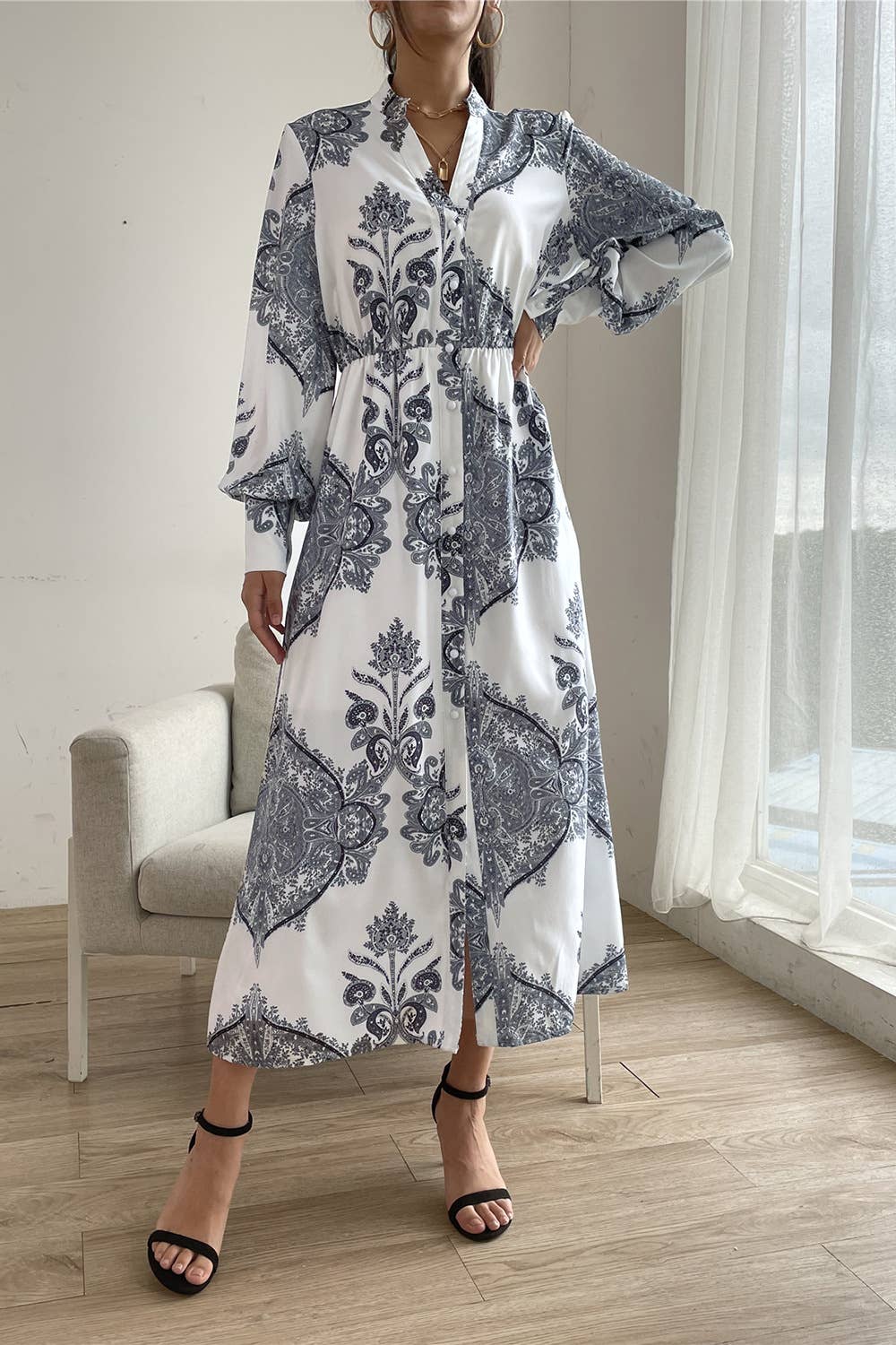 PRINTED V-NECK LONG SLEEVE LONG DRESS