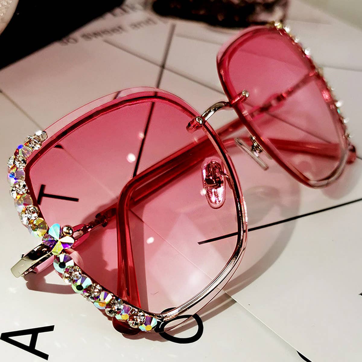 WOMEN UV PROTECTION RHINESTONE SUNGLASSES