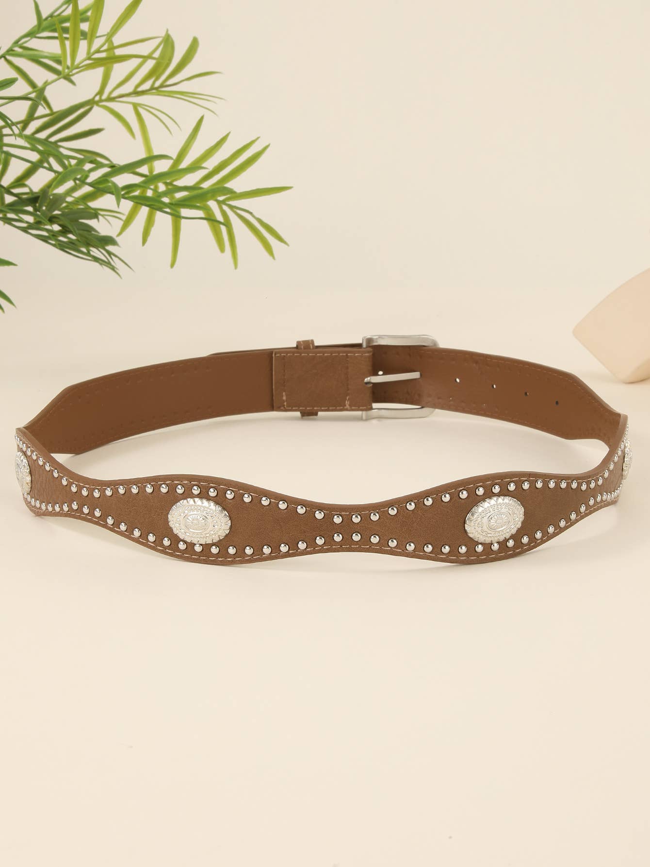 Double-row rivet trendy women's belt