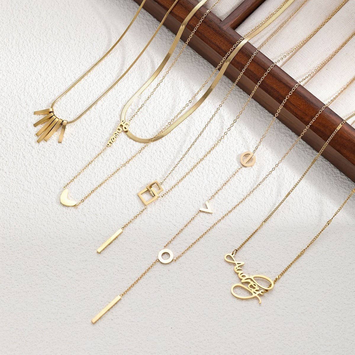 NICHE DESIGN TITANIUM STEEL NON-FADING NECKLACE_CWMM3576