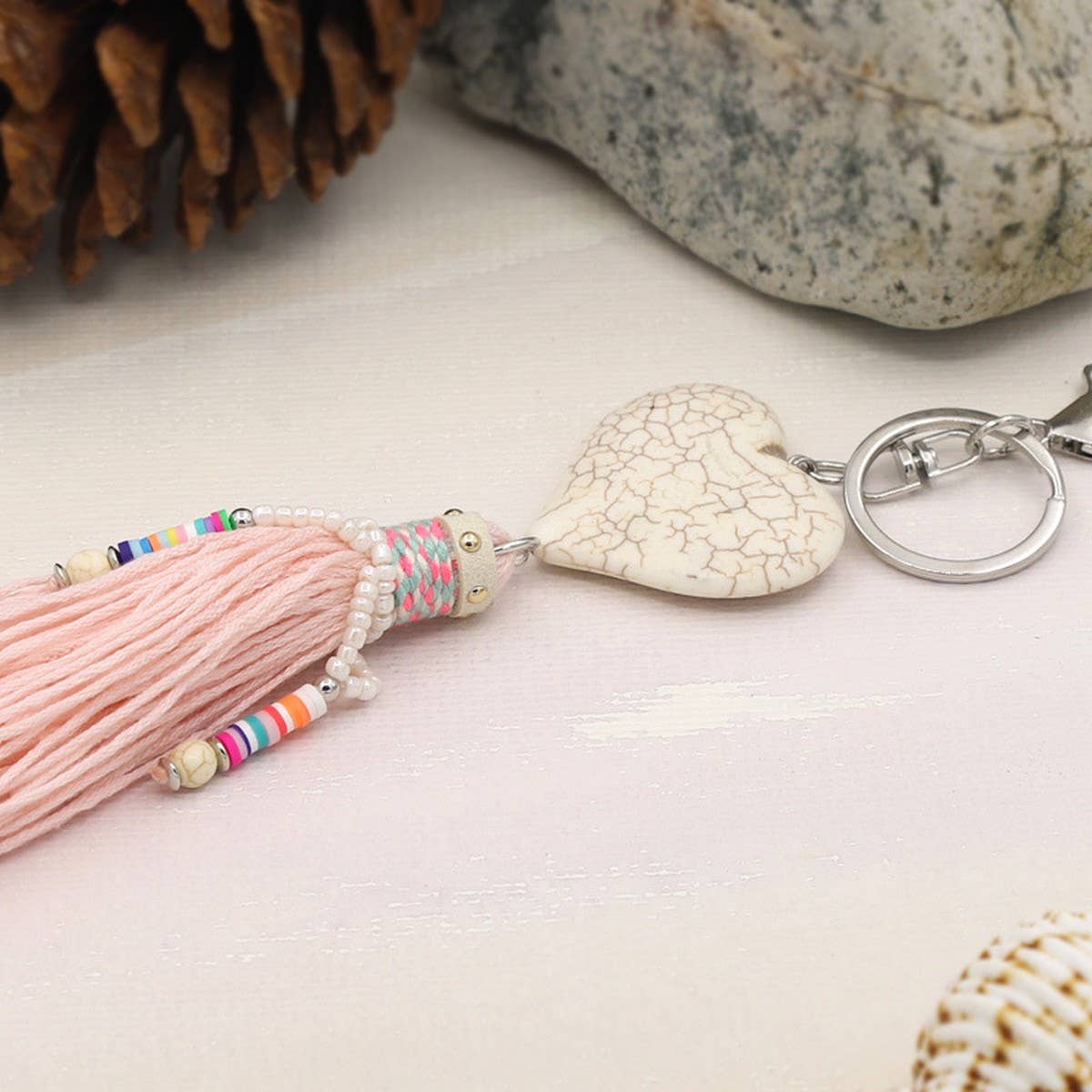 BOHEMIAN STYLE TASSEL KEYCHAIN HEART PENDANT_CWMM3554