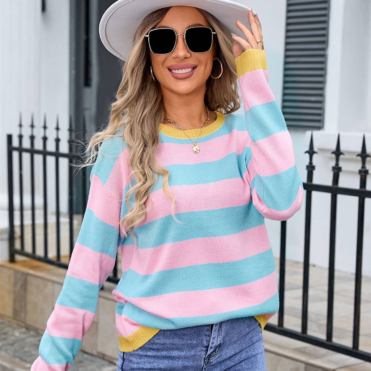 Crew-Neck Striped Pullover In Contrasting Colors_Cwoswl3290
