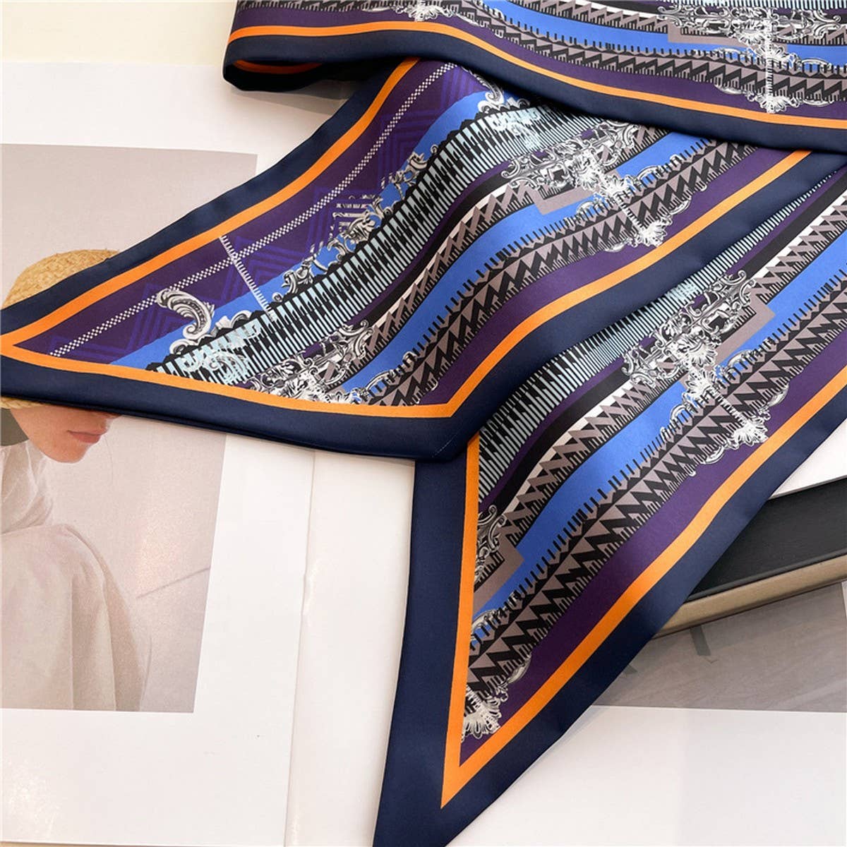 FASHIONABLE AND VERSATILE DOUBLE-LAYER HEAD SCARF_CWASC1513