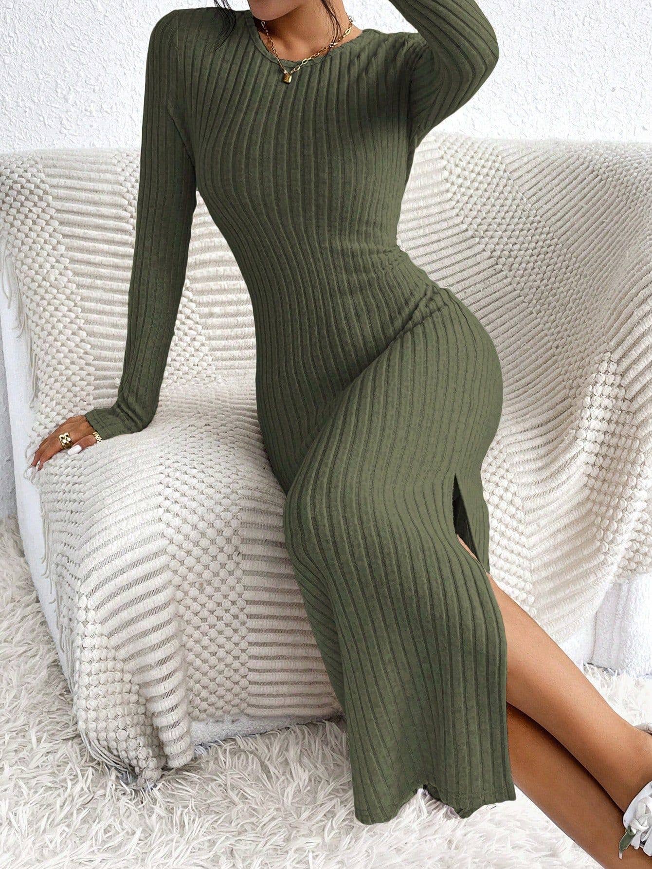 LONG SLIM-FIT KNITTED SLIT LONG-SLEEVED DRESS