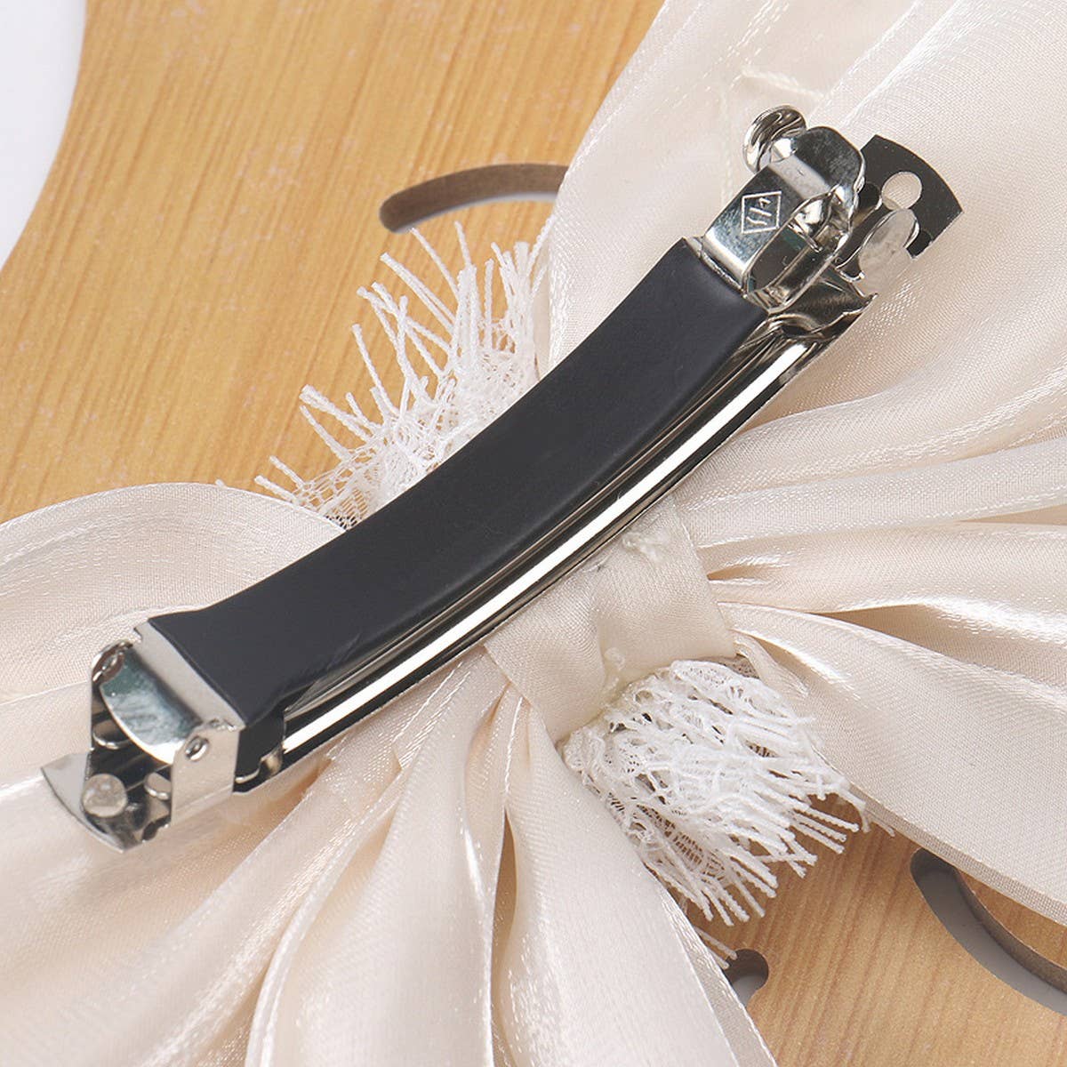 BOW SPRING CLIP ORGANZA CRYSTAL RIBBON HAIRPIN_CWAHA4413