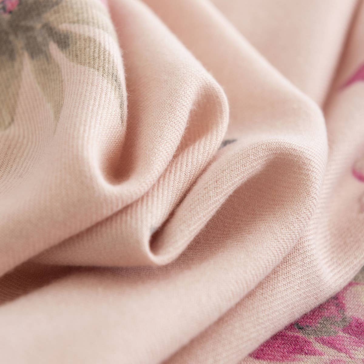 STYLISH WARM FRINGED TWILL FLORAL SCARF_CWASC0488