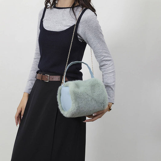 WINTER FASHION ONE-SHOULDER CROSSBODY PLUSH BAG_CWAB3936