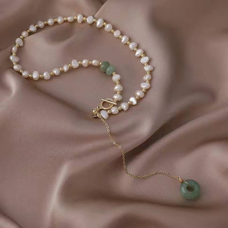 Baroque irregular retro freshwater pearl necklace