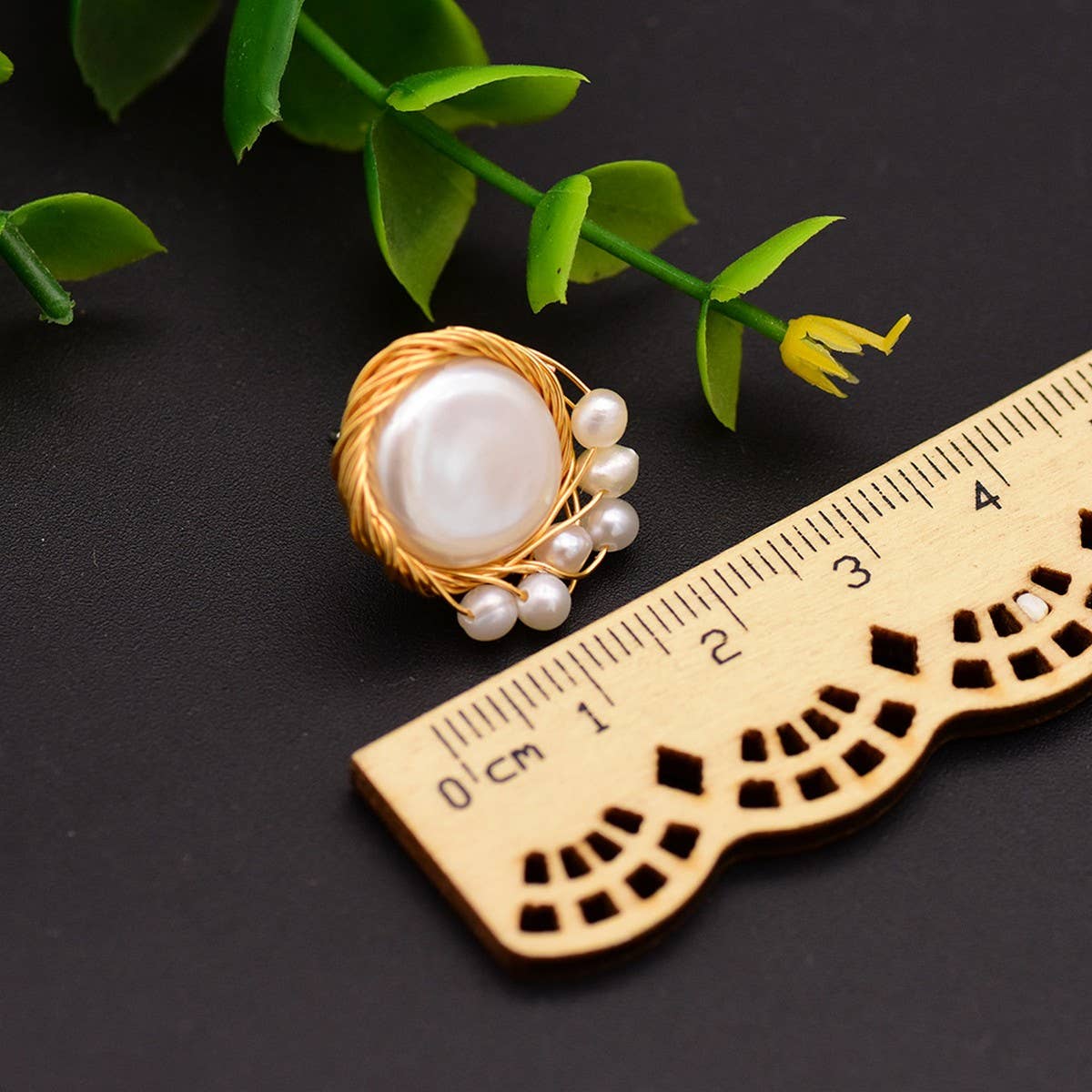 HIGH-END AND VERSATILE RETRO PEARL EARRINGS