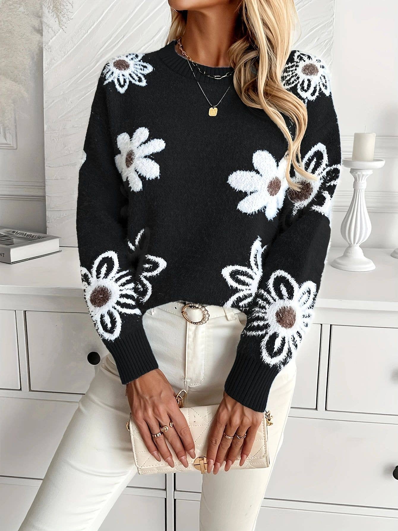 Fashionable and elegant floral knitted sweater