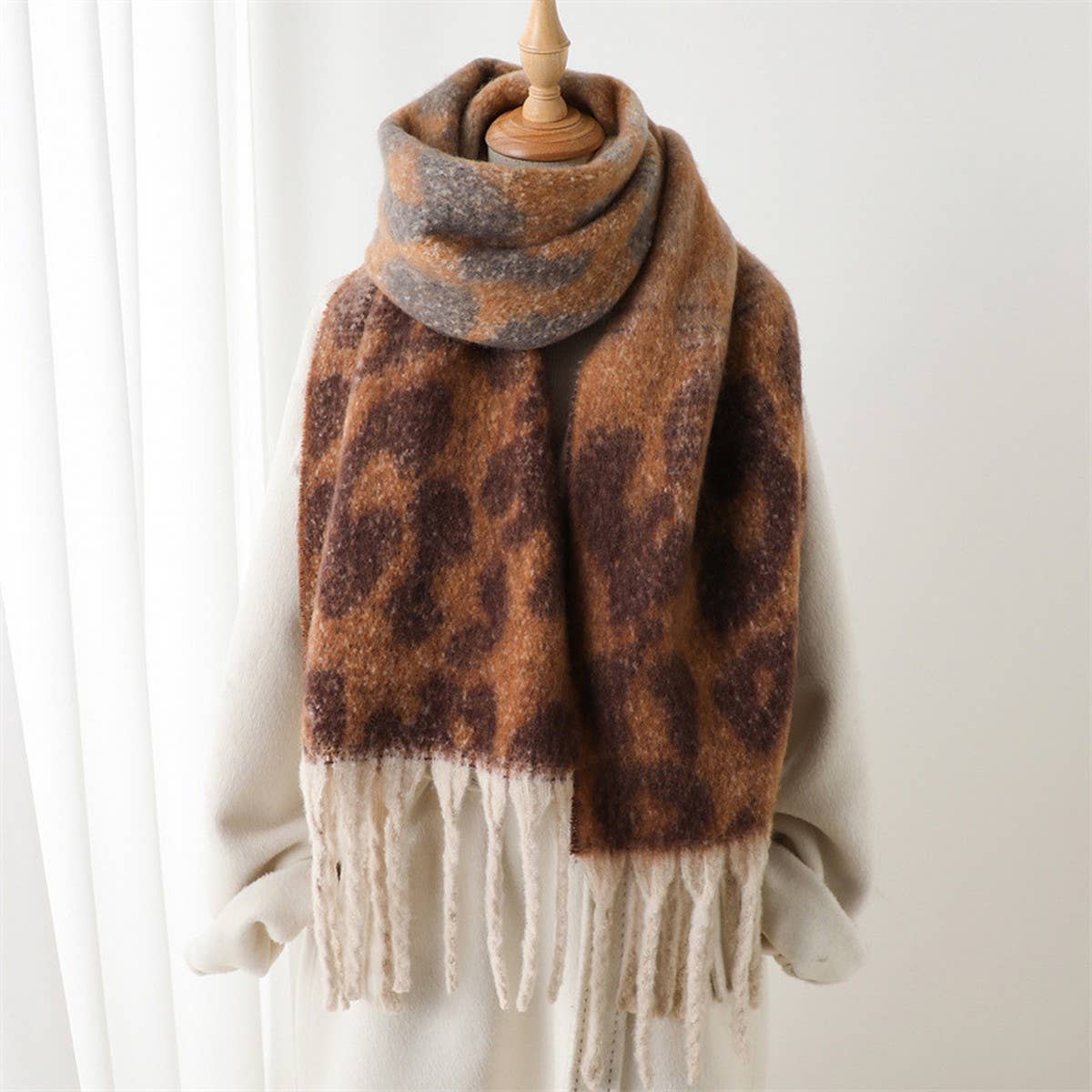 Colorful Leopard Gradient Scarf with Tassels