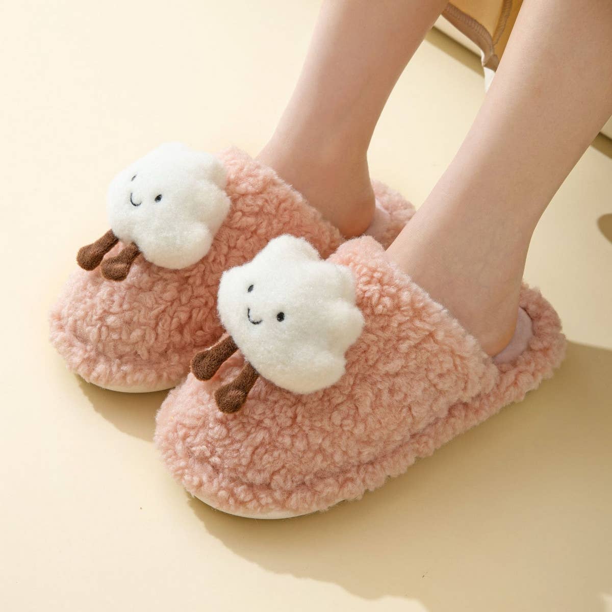 HOME FASHION CLOUD PLUSH SLIPPERS