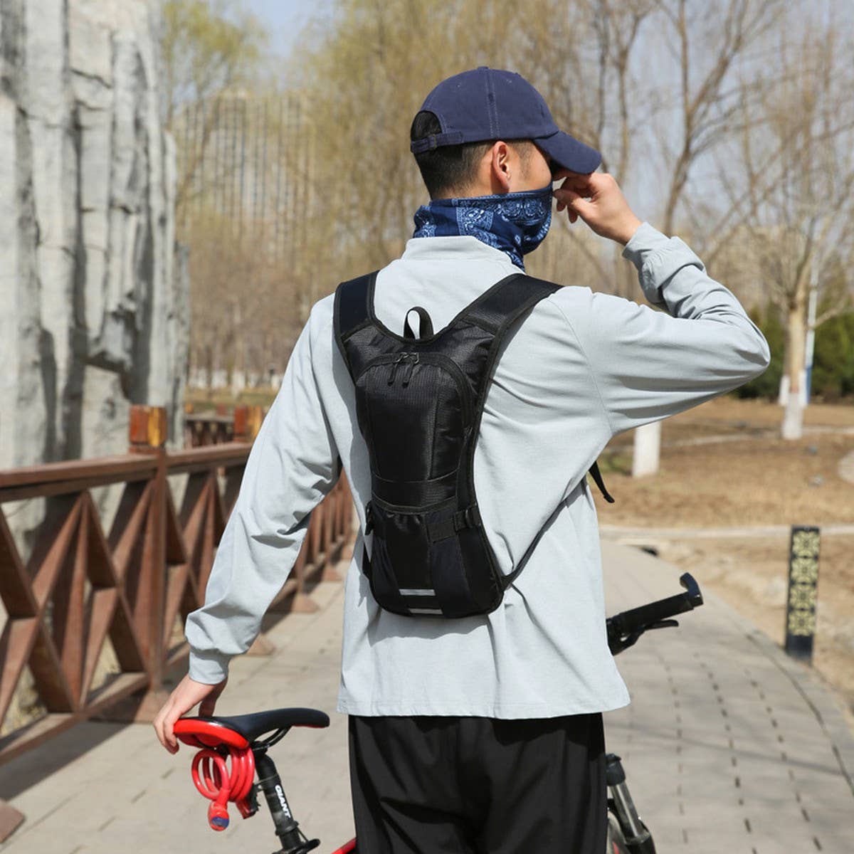 Hydration Backpack for Hiking, Biking & Running_CWAB5433