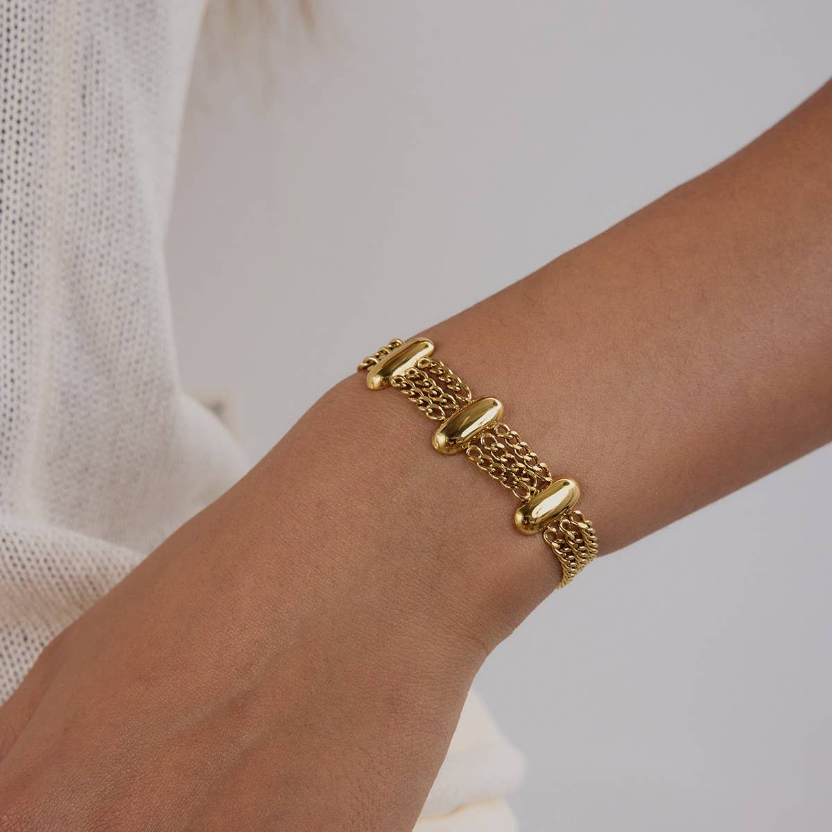 Elegant 18K Gold Layered Chain Bracelet, No Fade