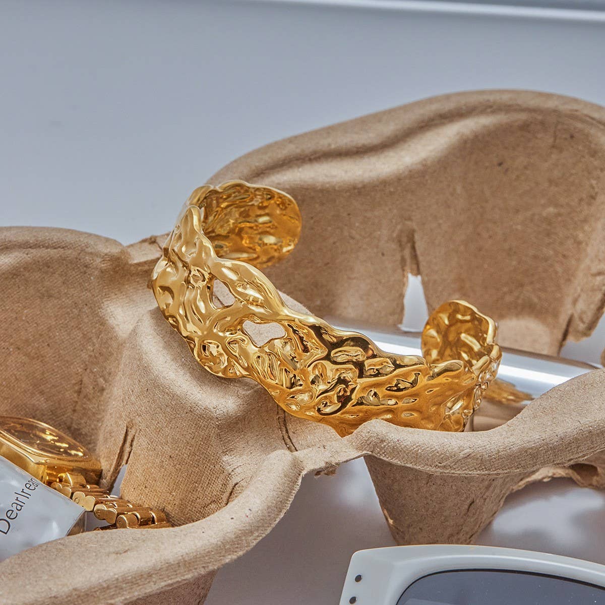18K Gold Hammered Open Cuff in Stainless Steel_CWAJE4784