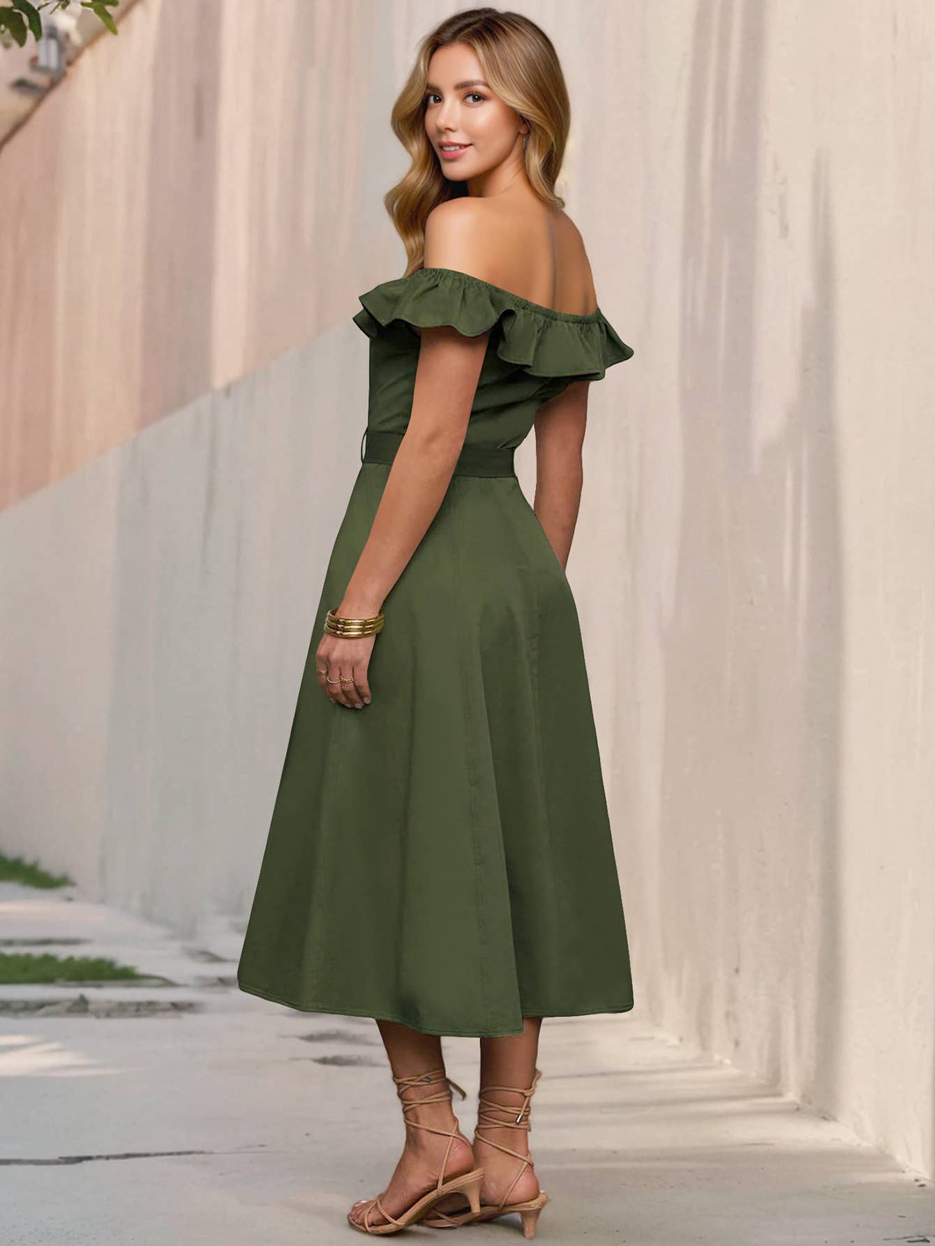 Fashionable and retro one-shoulder dress