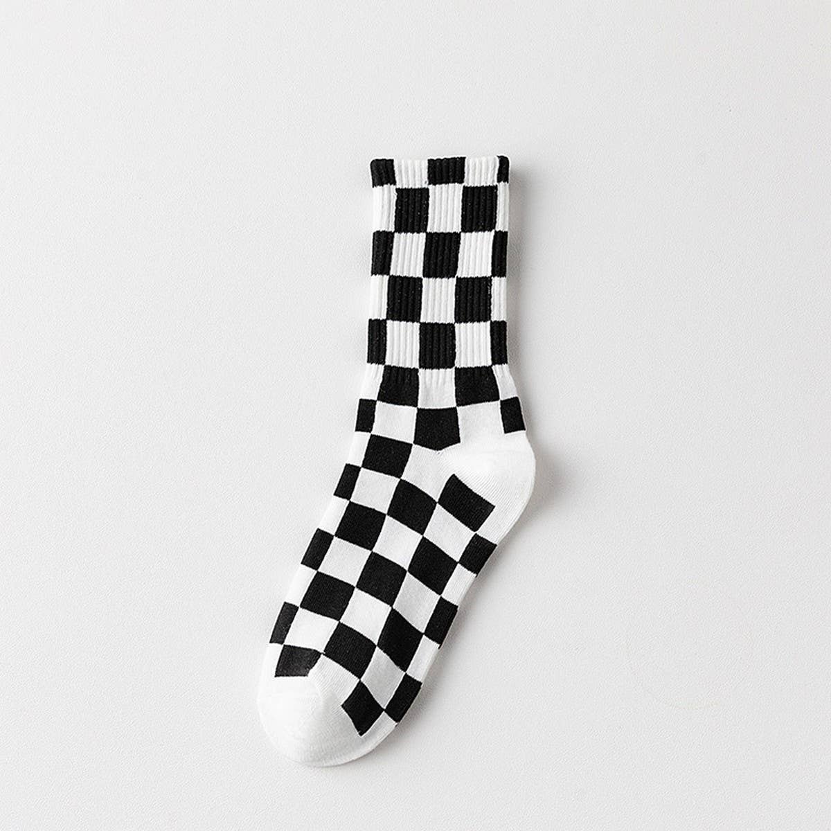 CWMS02737_UNISEX ATHLETIC CREW SOCKS BLACK WHITE