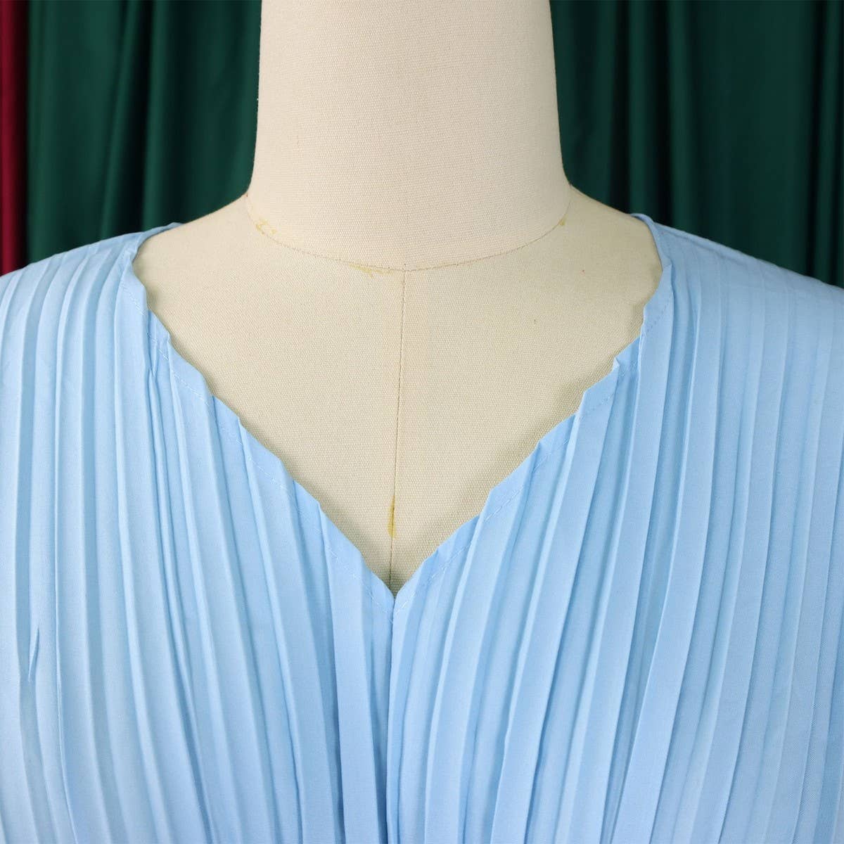 PLEATED V-NECK TOP AND WIDELEG PANTS TWO-PIECE SET_CWSTB1138