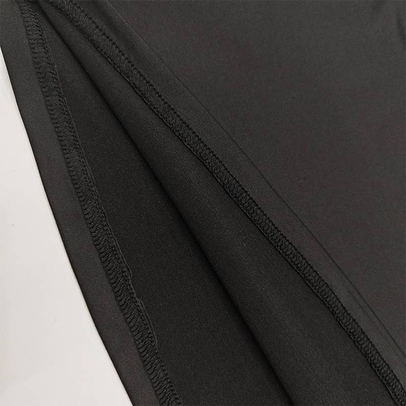 Sexy navel, figure-hugging and arm-wrapping set