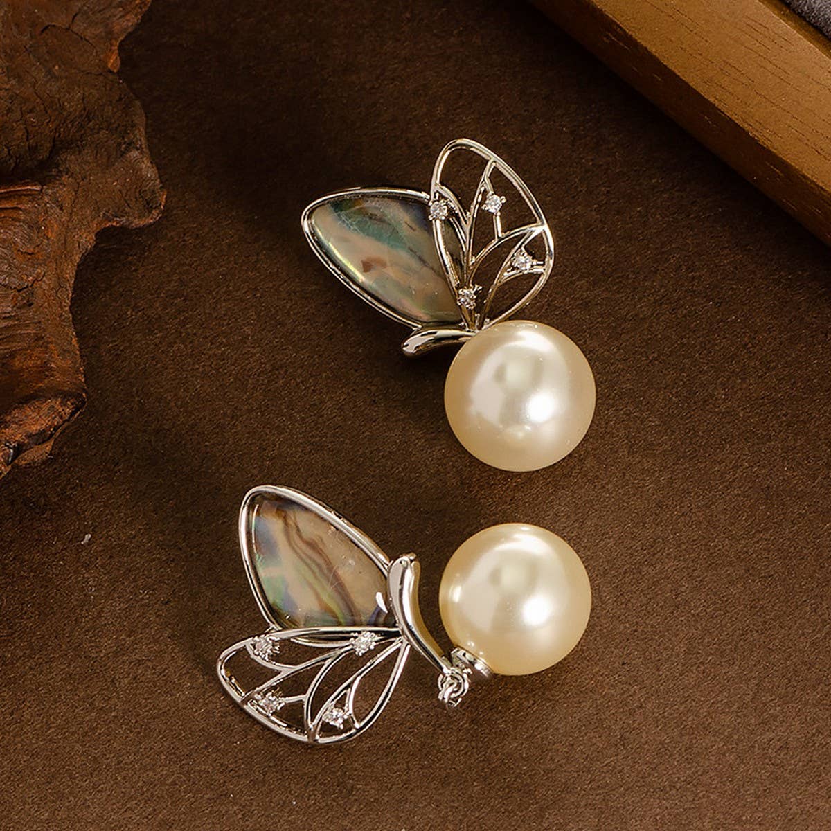 COLORFUL ABALONE DIAMOND BUTTERFLY PEARL EARRINGS
