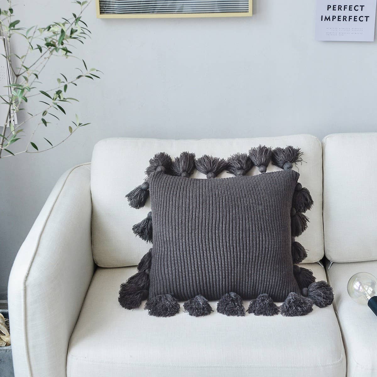 CREATIVE SOLID COLOR TASSEL WOOL THROW PILLOW