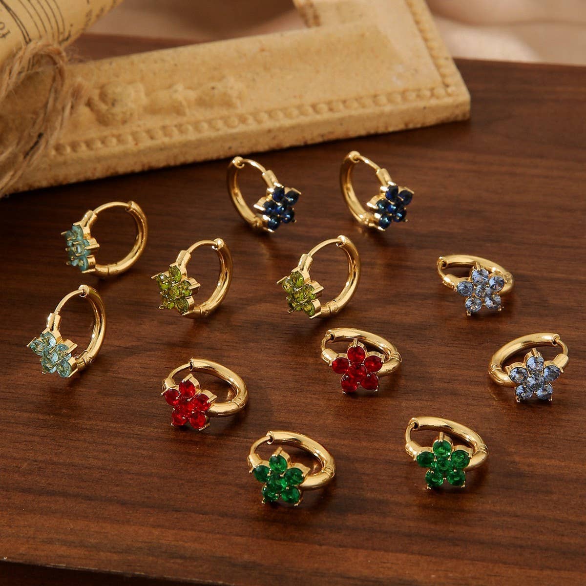 STAINLESS STEEL FLOWER EARRINGS WITH ZIRCON_CWMM3609