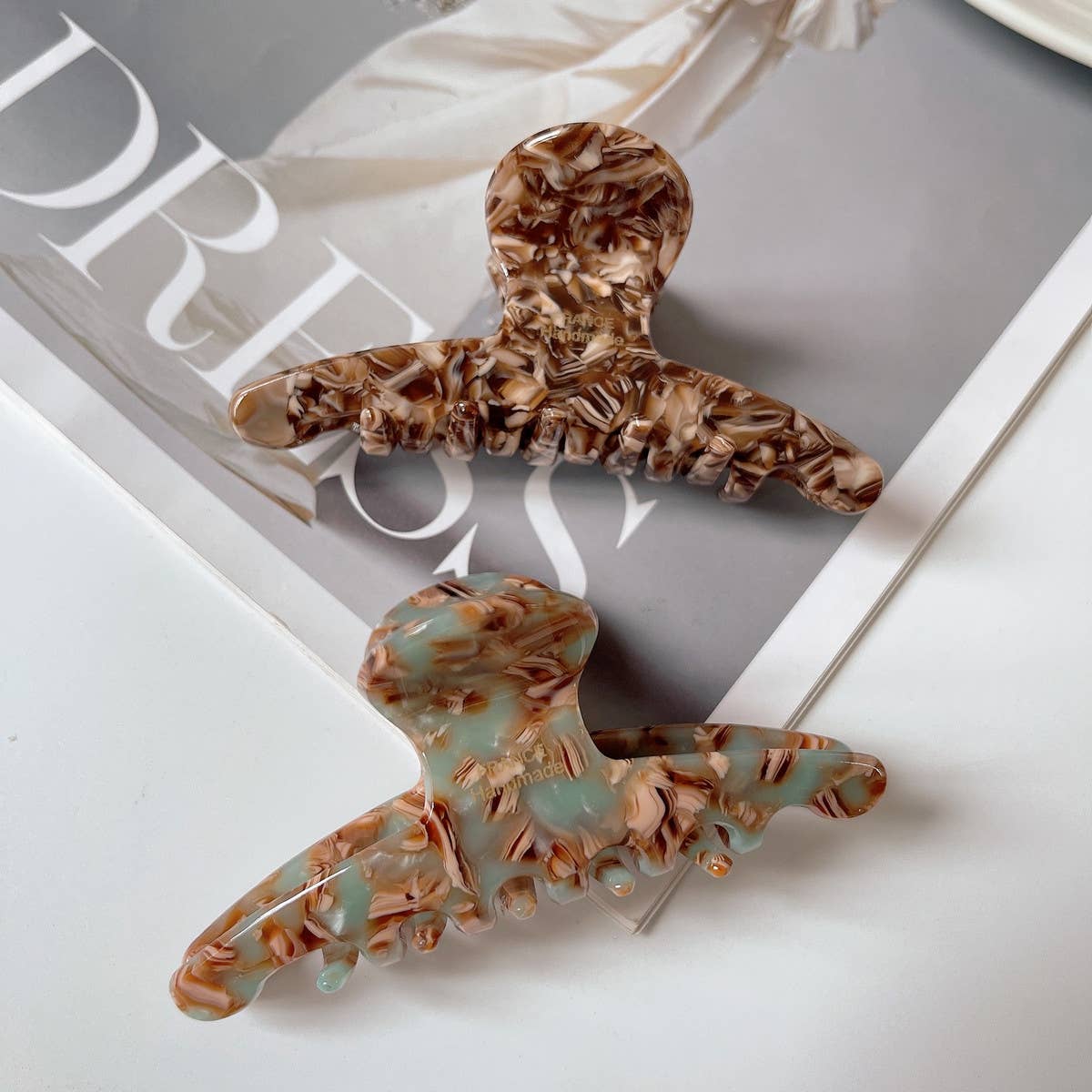 MEDIUM CURVED LINE ACETATE HAIRPIN CLIP_CWAHA1323