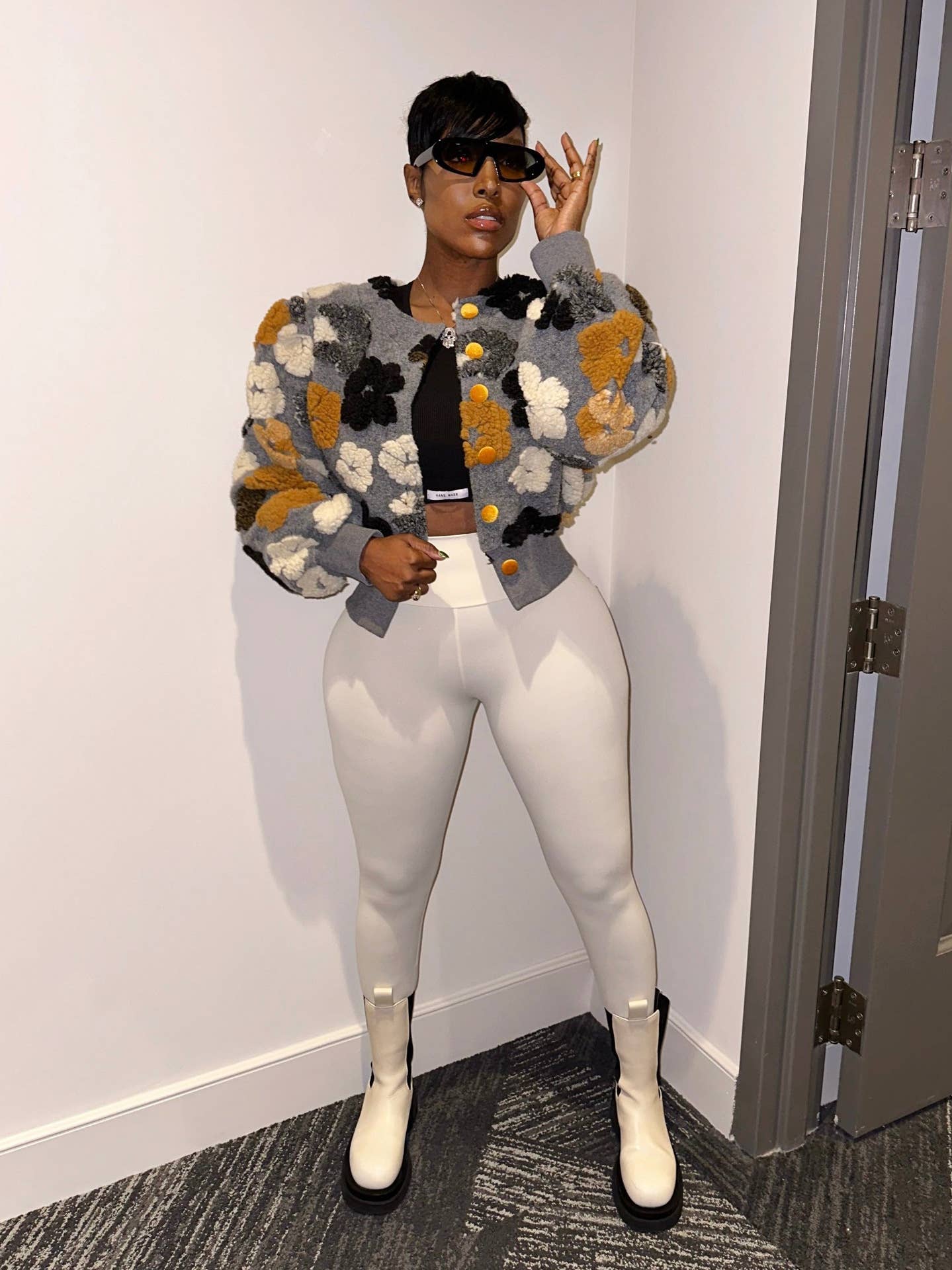 VINTAGE THREE-DIMENSIONAL FLOWER LOOSE CARDIGAN