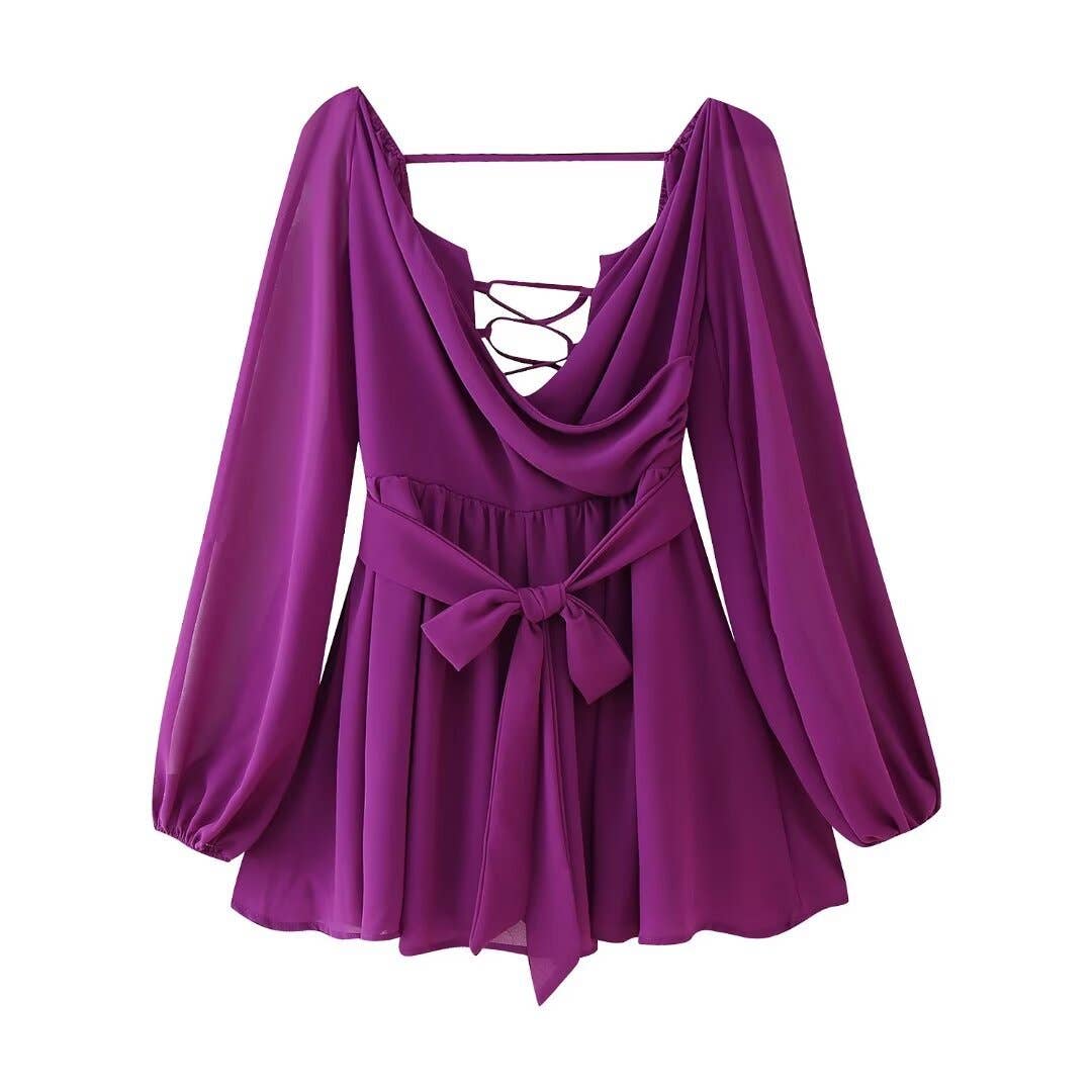 Short dress hollow lantern sleeves and a V-neck