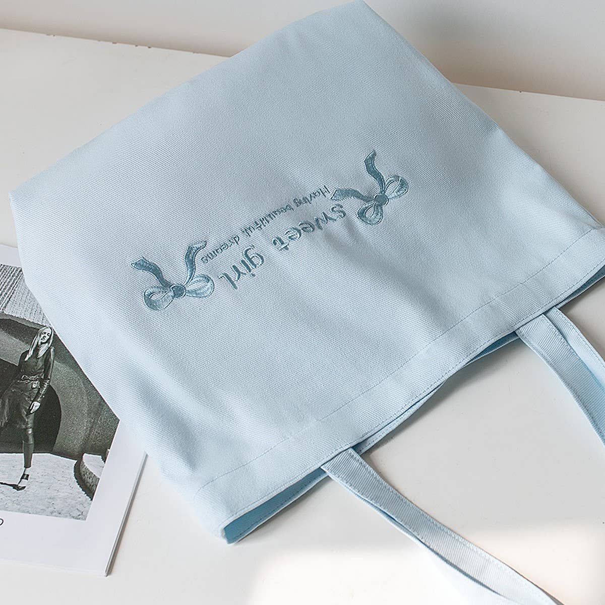 Macaron Color Embroidered Canvas Tote for Students_CWAB5627