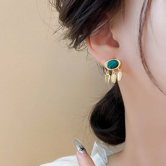 PEACOCK GREEN WATER DROP TASSEL EARRINGS_CWASC1337