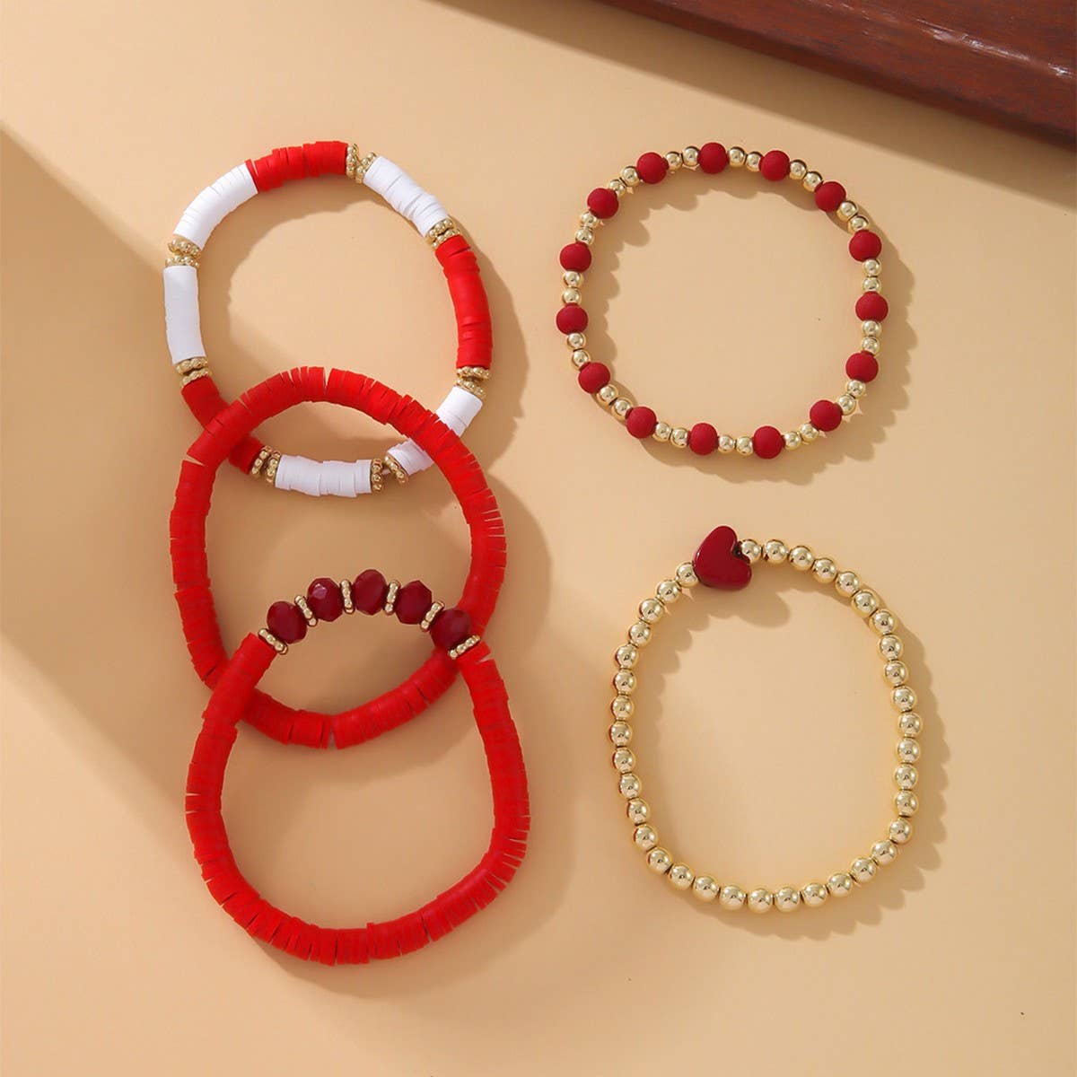 SOFT CLAY ELASTIC CORD HEART BRACELET SET_CWMM3519