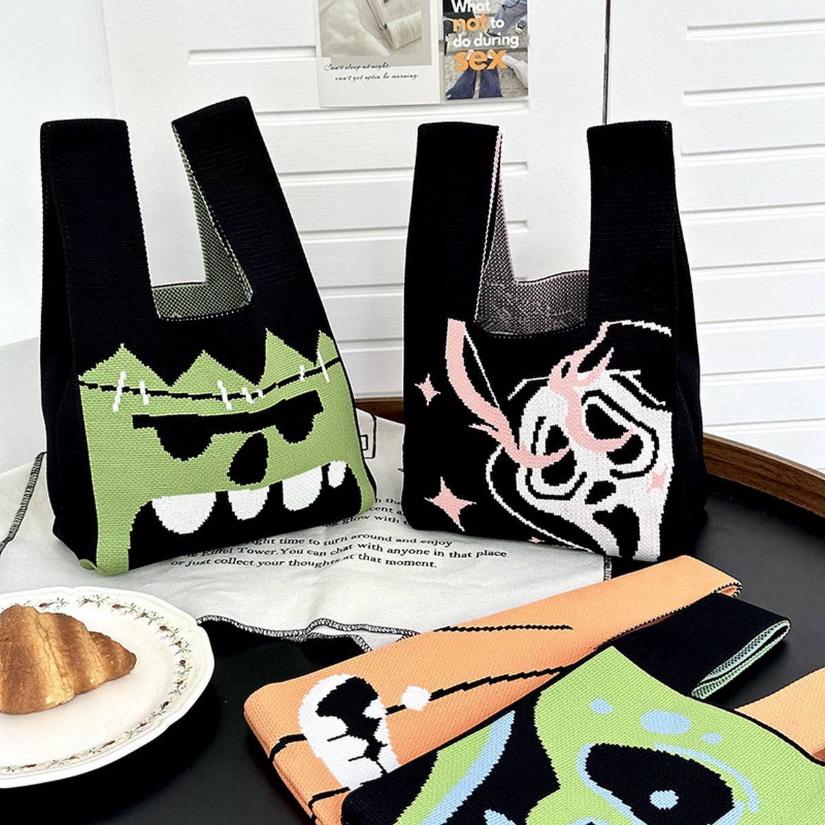 HALLOWEEN COLLECTION VINTAGE KNITTED TOTE BAG_CWAB3225