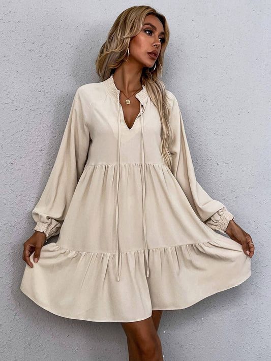 Puffed sleeves Elegant and loose classical dress