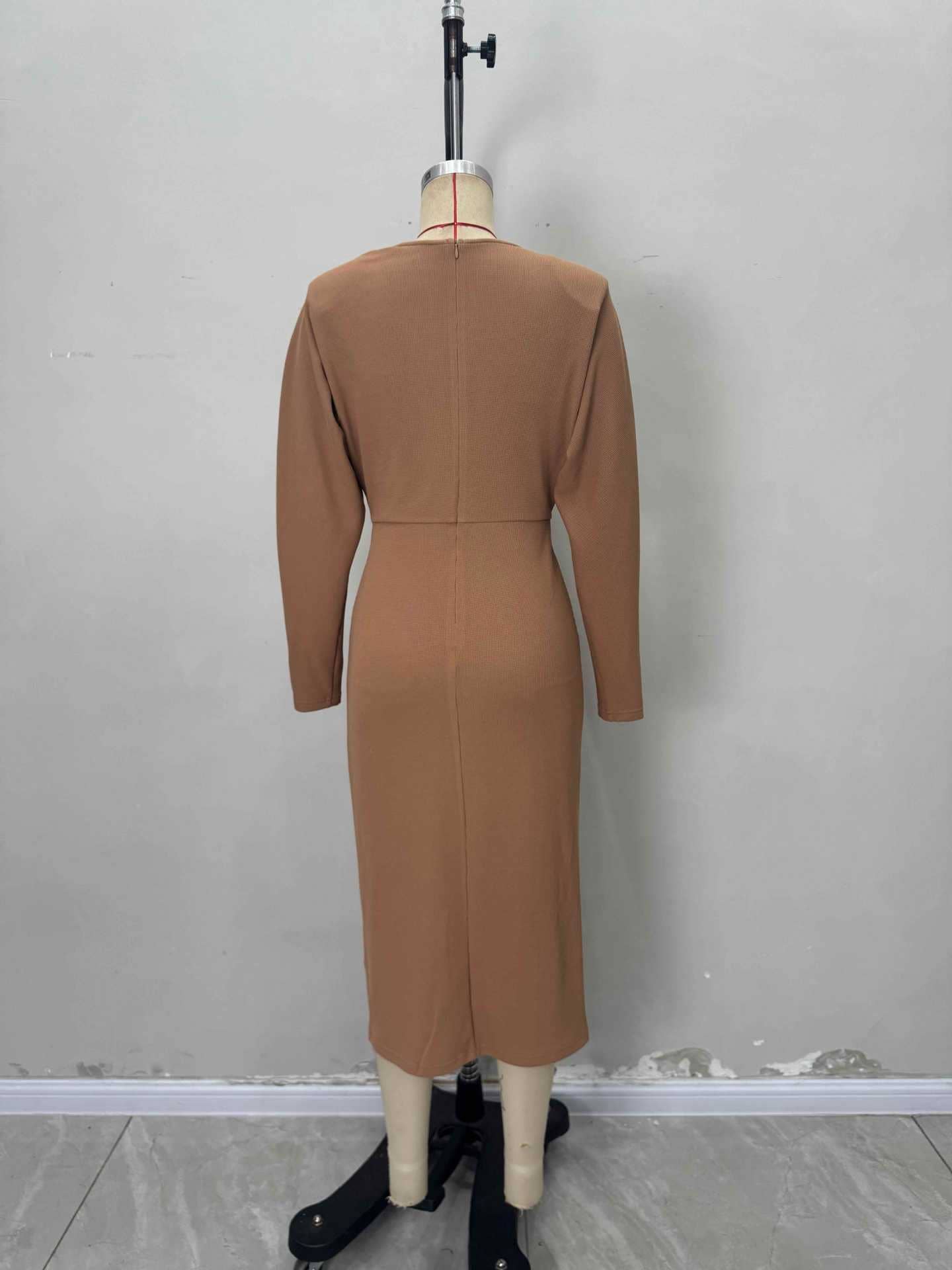 Retro-style round-neck twisted knitted dress