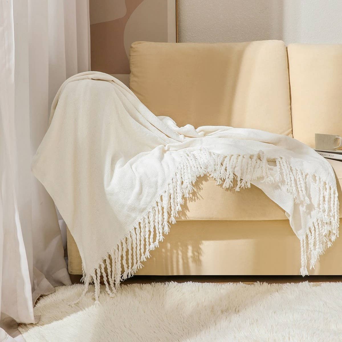 FRINGED SOFT AND WARM KNITTED BLANKET