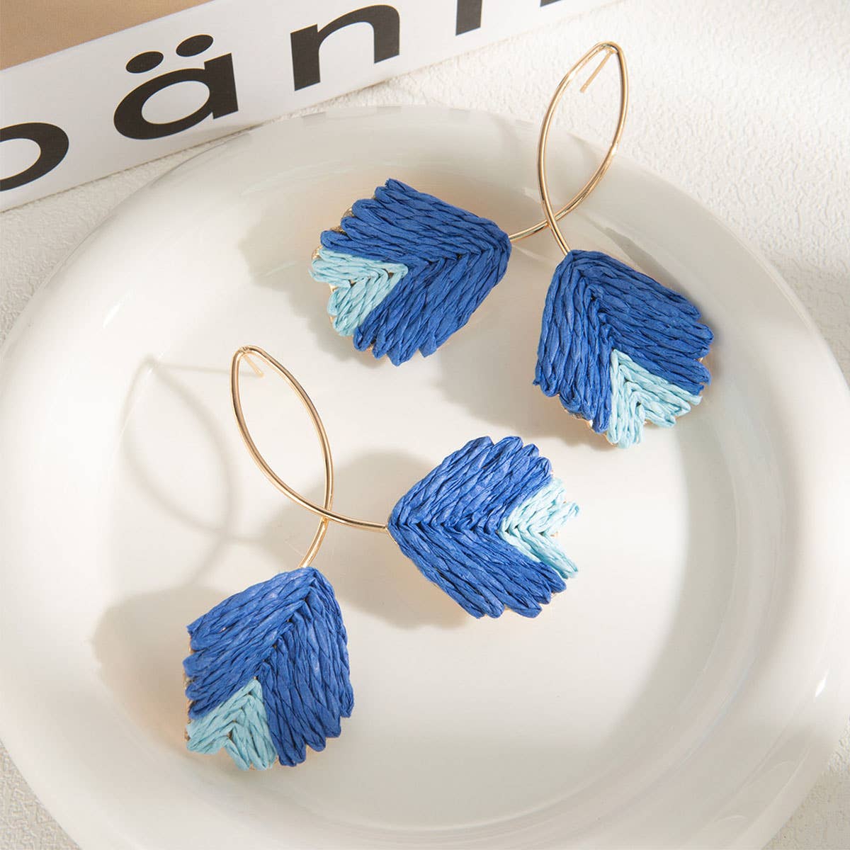 Colorful woven trendy texture line leaf earrings