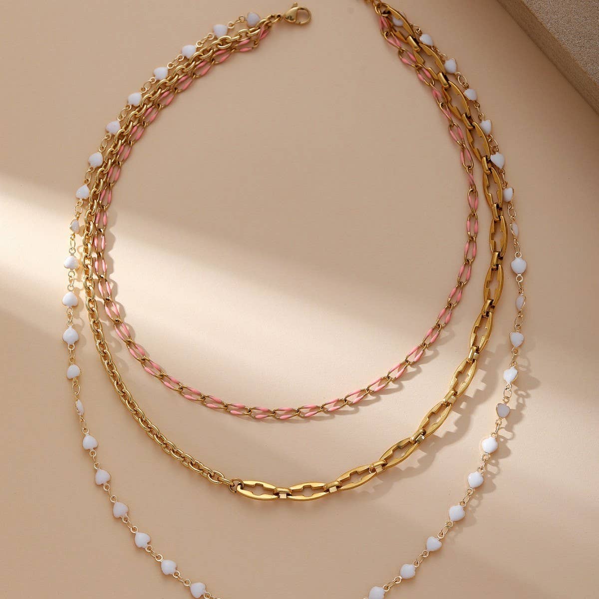 STAINLESS STEEL GOLD-PLATED CLAVICLE NECKLACE_CWMM3676