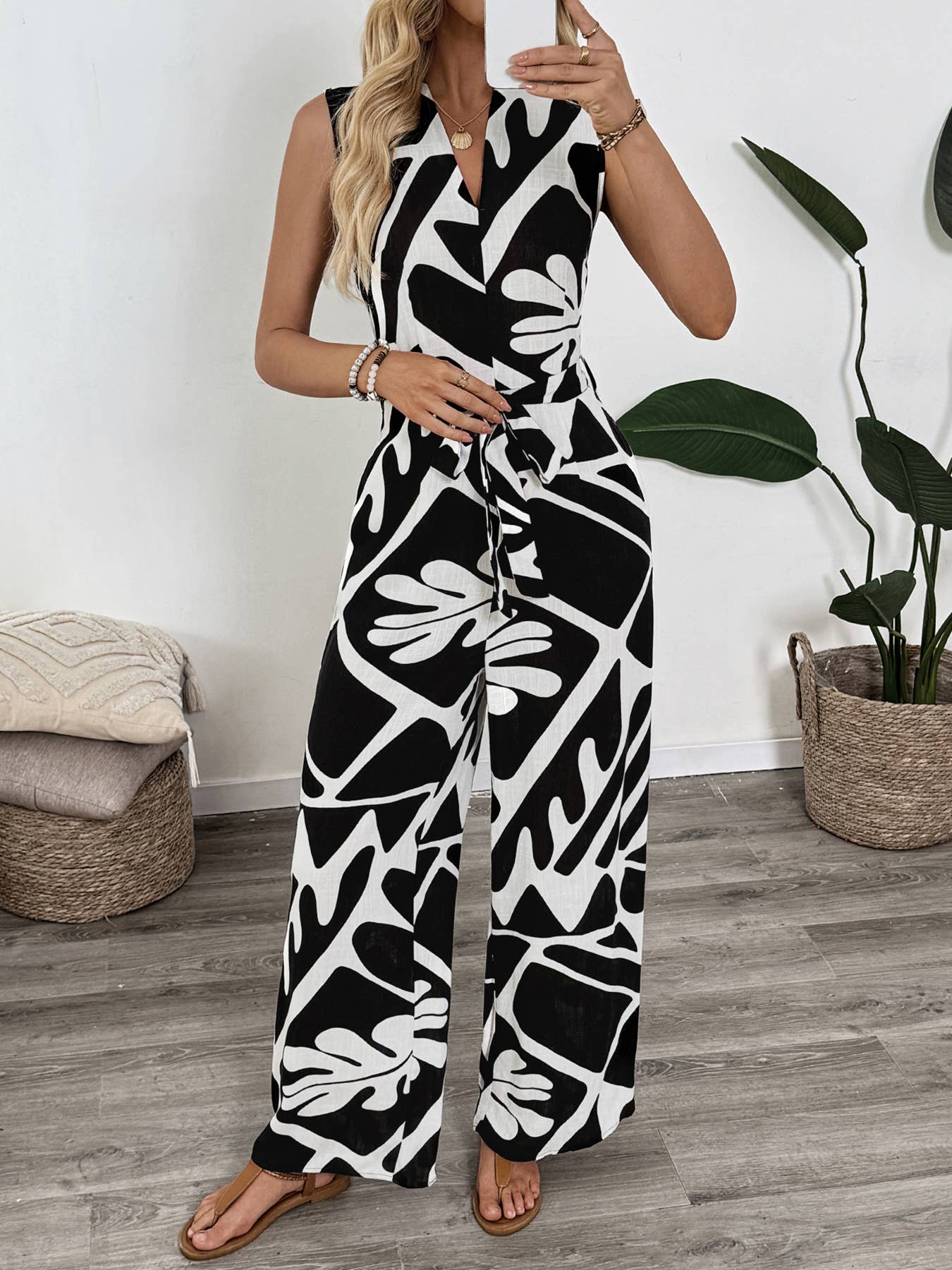 V-neck commuter sleeveless printed jumpsuit