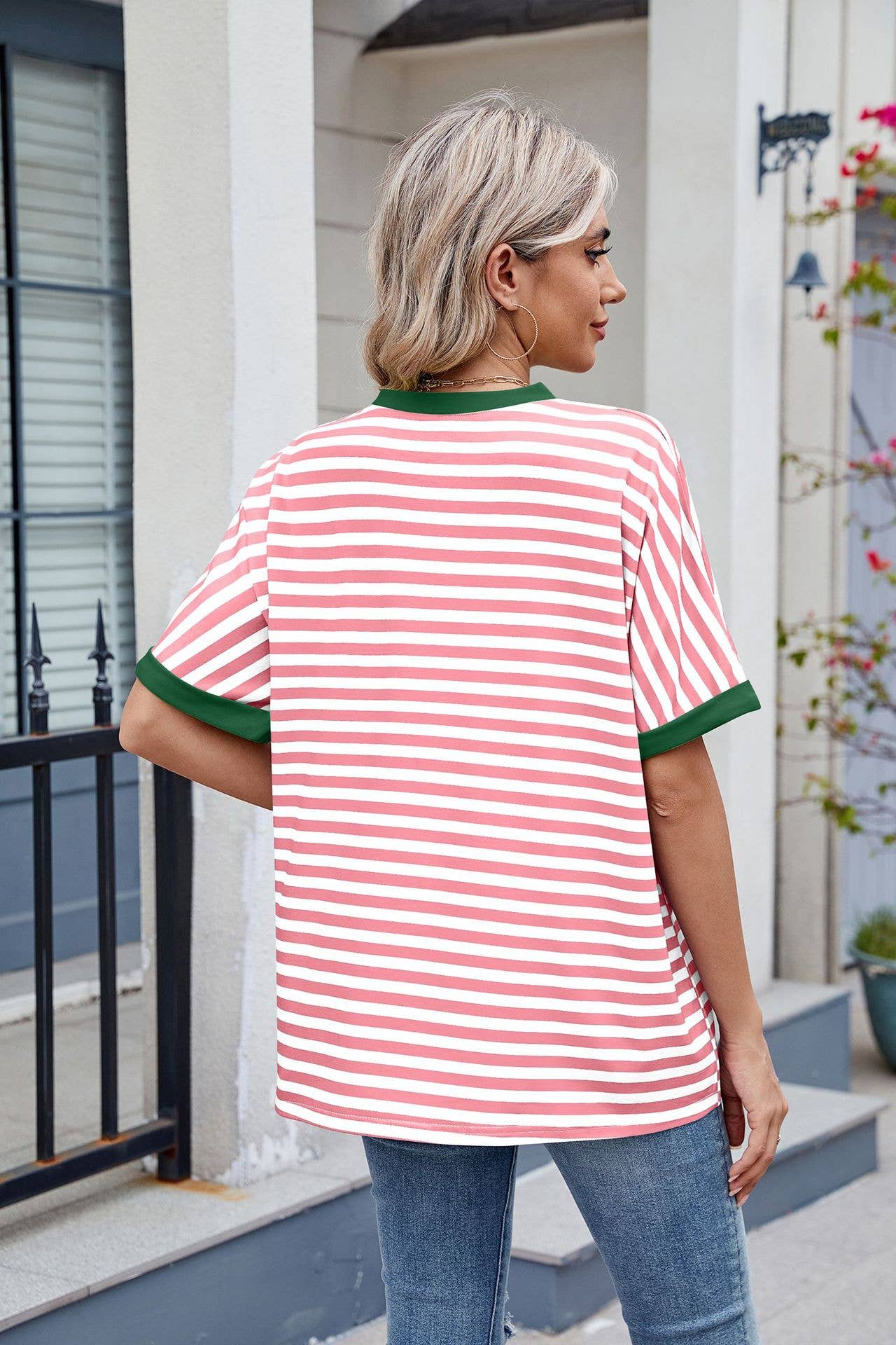 Round neck sleeved striped short-sleeved T-shirt