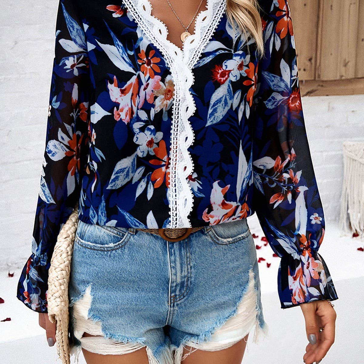 Temperament casual printed long sleeve V-neck shirt